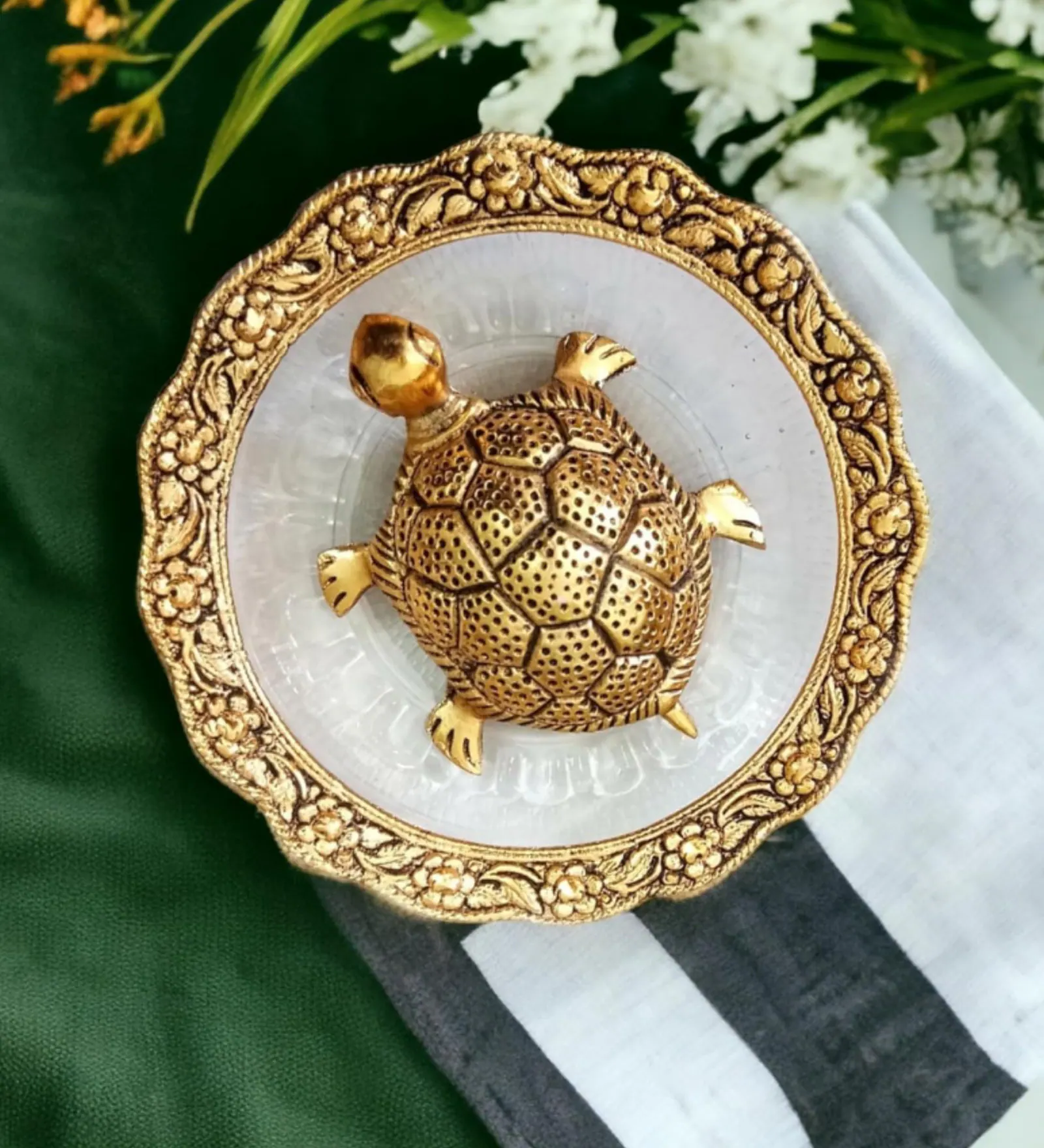 20 % OFF Tortoise with Plate Vastu Fengshui (L 5.3 x B 5.3 x H 1 inches) | Spiritual & Healing