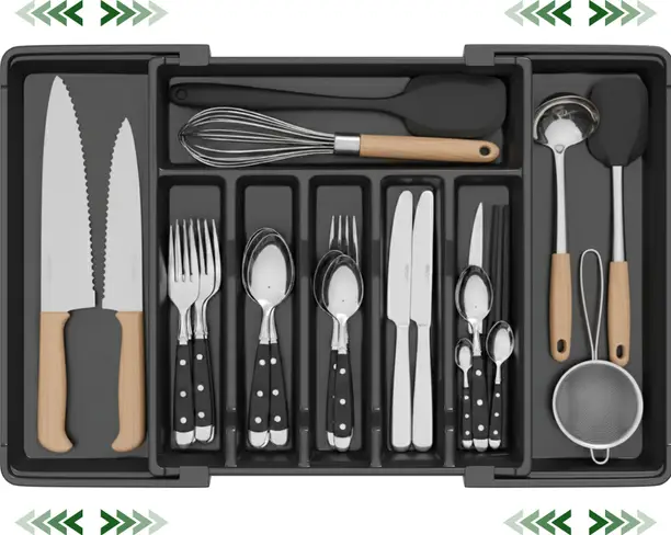 VILLA VIBES Cutlery Kitchen Rack Plastic Expandable Drawer Organizer for Utensils